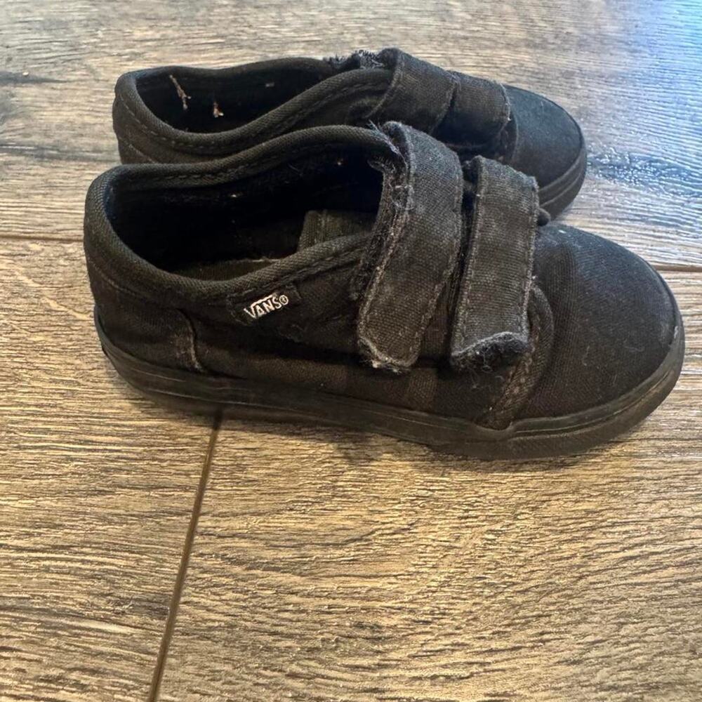 Black vans velcro strap trainers
